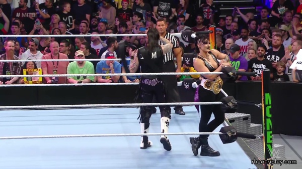 WWE_Money_In_The_Bank_2023_Rhea_Ringside_Attacks_Cody_0836.jpg