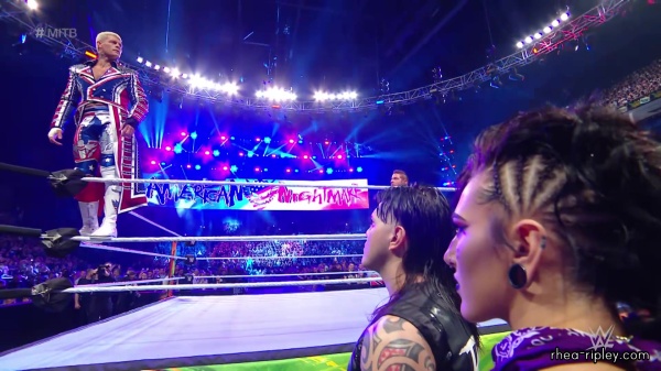 WWE_Money_In_The_Bank_2023_Rhea_Ringside_Attacks_Cody_1005.jpg