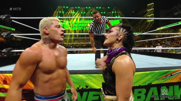 WWE_Money_In_The_Bank_2023_Rhea_Ringside_Attacks_Cody_1288.jpg