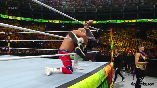 Click to view full size image
==============
WWE_Money_In_The_Bank_2023_Rhea_Ringside_Attacks_Cody_1838.jpg WWE_Money_In_The_Bank_2023_Rhea_Ringside_Attacks_Cody_1838.jpg