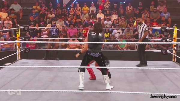 WWE_NXT_2023_08_22_Heatwave_1080p_HDTV_x264-NWCHD_part_2_1193.jpg