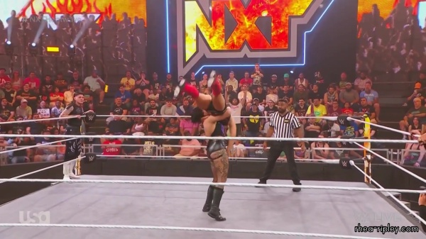 WWE_NXT_2023_08_22_Heatwave_1080p_HDTV_x264-NWCHD_part_2_1597.jpg