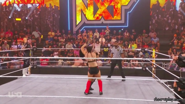 WWE_NXT_2023_08_22_Heatwave_1080p_HDTV_x264-NWCHD_part_2_1599.jpg