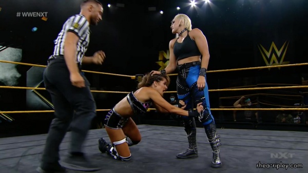 WWE_NXT_AUG__052C_2020_1136.jpg