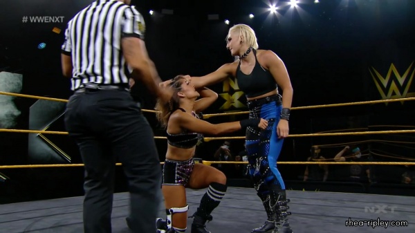 WWE_NXT_AUG__052C_2020_1141.jpg