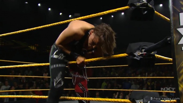 WWE_NXT_DEC__182C_2019_2183.jpg