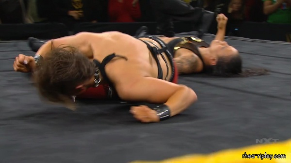 WWE_NXT_DEC__182C_2019_2938.jpg