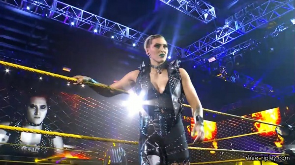 WWE_NXT_DEC__232C_2020_0233.jpg