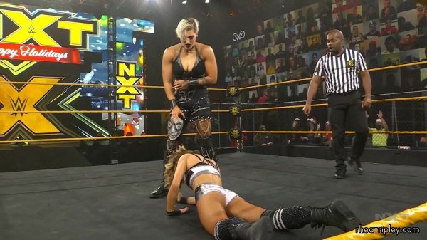 WWE_NXT_DEC__232C_2020_1025.jpg