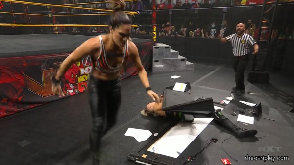 WWE_NXT_JAN__062C_2021_1242.jpg