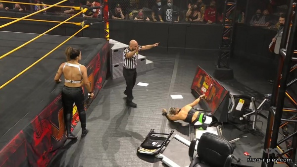WWE_NXT_JAN__062C_2021_1320.jpg