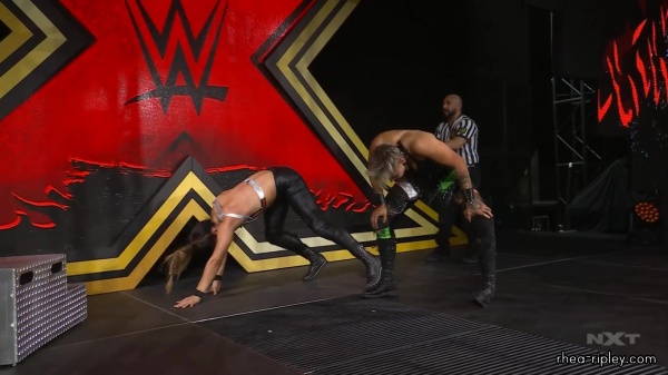 WWE_NXT_JAN__062C_2021_2327.jpg