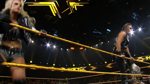 WWE_NXT_JAN__082C_2020_1153.jpg