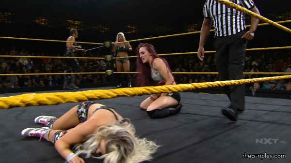 WWE_NXT_JAN__082C_2020_1842.jpg