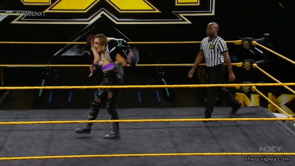 WWE_NXT_MAY_202C_2020_0411.jpg