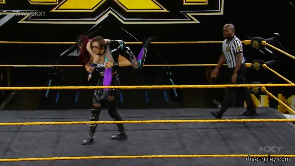 WWE_NXT_MAY_202C_2020_0412.jpg