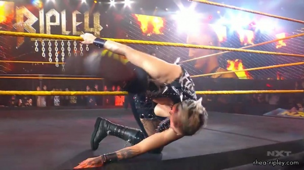 WWE_NXT_NOV__182C_2020_0430.jpg