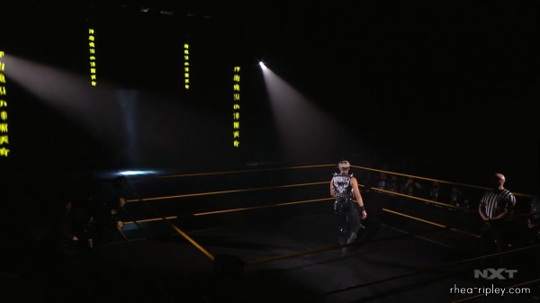 WWE_NXT_NOV__182C_2020_0514.jpg