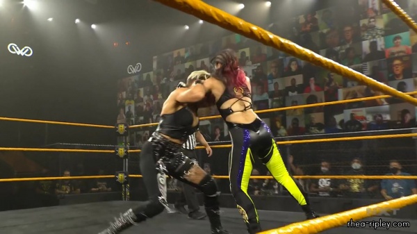 WWE_NXT_NOV__182C_2020_0879.jpg