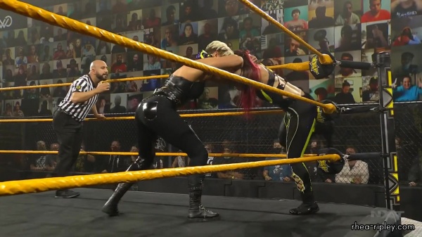 WWE_NXT_NOV__182C_2020_0893.jpg