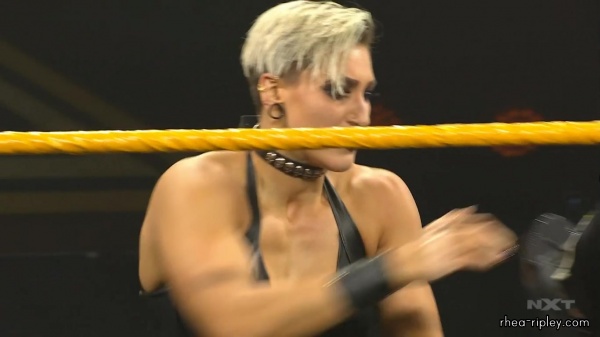 WWE_NXT_NOV__182C_2020_1073.jpg