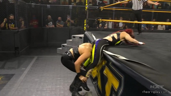 WWE_NXT_NOV__182C_2020_1082.jpg