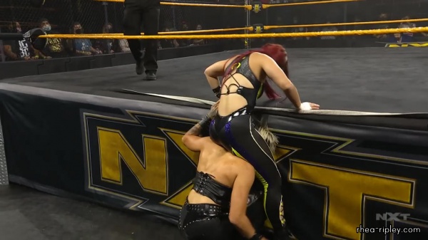 WWE_NXT_NOV__182C_2020_1085.jpg