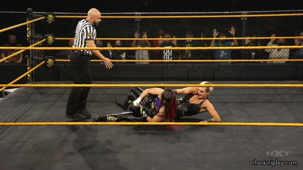 WWE_NXT_NOV__182C_2020_1142.jpg