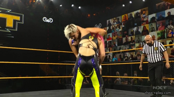 WWE_NXT_NOV__182C_2020_1264.jpg