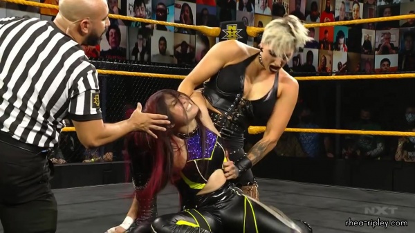 WWE_NXT_NOV__182C_2020_1377.jpg