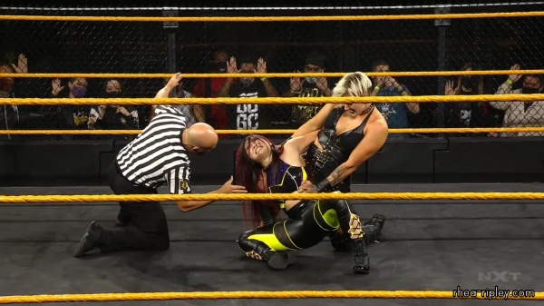 WWE_NXT_NOV__182C_2020_1390.jpg