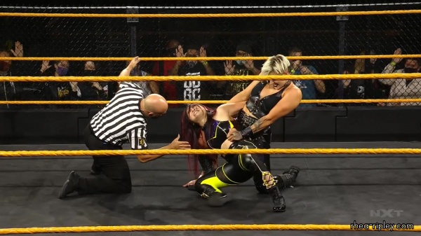 WWE_NXT_NOV__182C_2020_1391.jpg