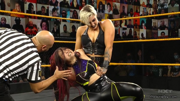 WWE_NXT_NOV__182C_2020_1397.jpg