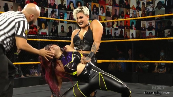 WWE_NXT_NOV__182C_2020_1402.jpg