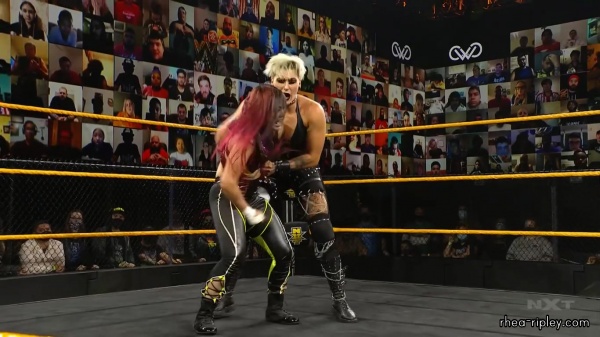 WWE_NXT_NOV__182C_2020_1422.jpg