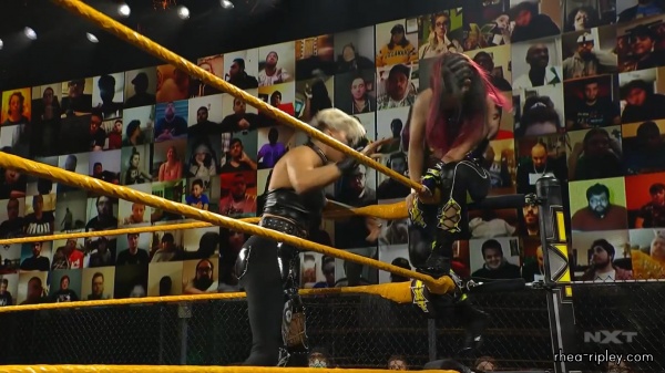 WWE_NXT_NOV__182C_2020_1477.jpg