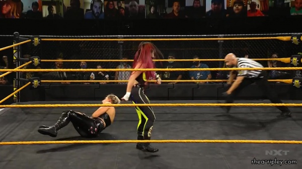 WWE_NXT_NOV__182C_2020_1673.jpg