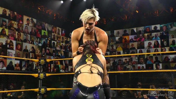 WWE_NXT_NOV__182C_2020_1822.jpg