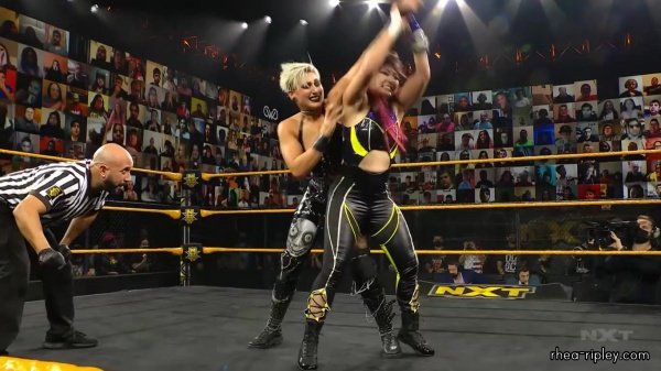 WWE_NXT_NOV__182C_2020_1842.jpg