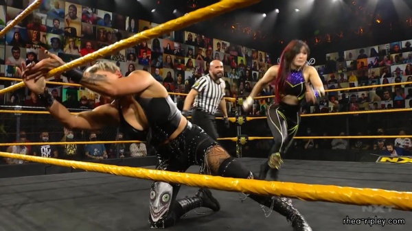 WWE_NXT_NOV__182C_2020_1882.jpg