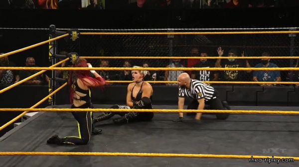 WWE_NXT_NOV__182C_2020_1901.jpg