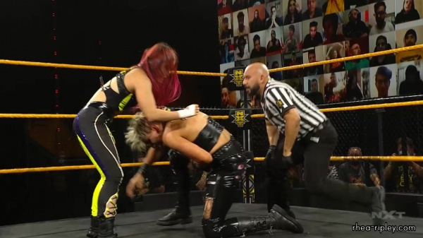 WWE_NXT_NOV__182C_2020_1910.jpg