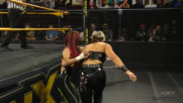 WWE_NXT_NOV__182C_2020_2047.jpg