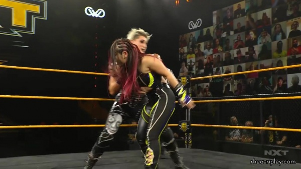 WWE_NXT_NOV__182C_2020_2221.jpg