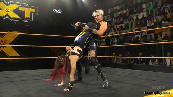 WWE_NXT_NOV__182C_2020_2327.jpg