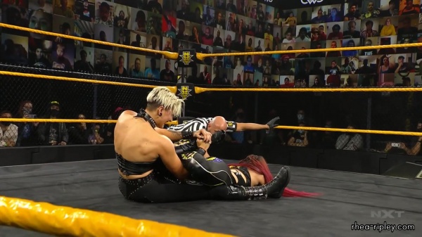 WWE_NXT_NOV__182C_2020_2377.jpg