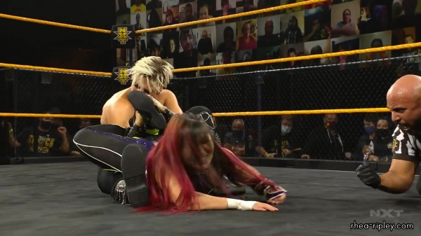 WWE_NXT_NOV__182C_2020_2380.jpg