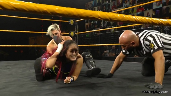 WWE_NXT_NOV__182C_2020_2405.jpg