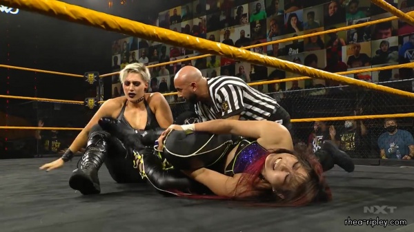 WWE_NXT_NOV__182C_2020_2453.jpg