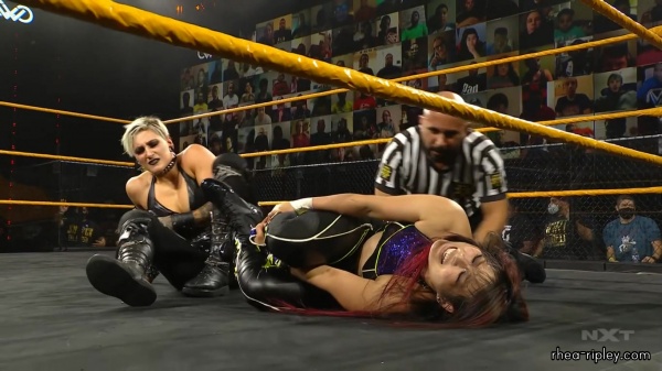 WWE_NXT_NOV__182C_2020_2455.jpg